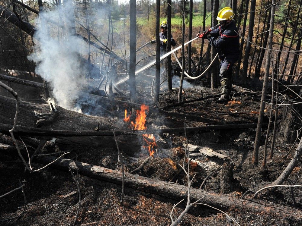 NextImg:Wildfire forces evacuation of maximum security prison in Quebec