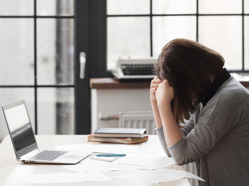 NextImg:'Stress-bragging': Employees who complain come across as less competent, study suggests