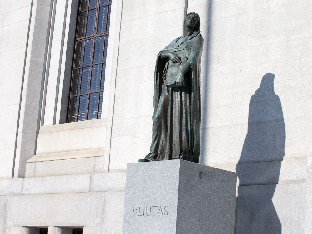 NextImg:Jamie Sarkonak: Meek provinces embolden Canada's activist judges