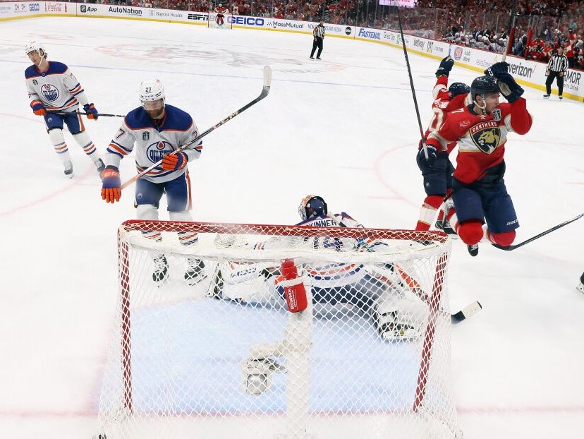 NextImg:'Funniest' incident at Oilers-Panthers hockey game that rarely ever happens in any other sport