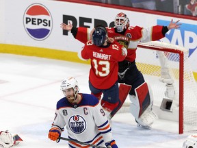 Happy and sad hockey players.