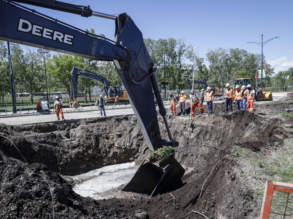 NextImg:Work pauses on Calgary water pipe after injuries; consumption continues to rise