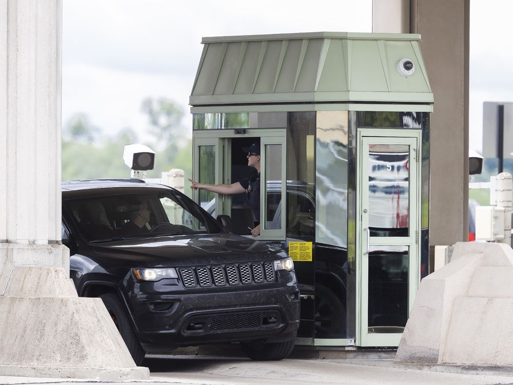 NextImg:Border workers' strike averted after CBSA union reaches tentative agreement with Ottawa