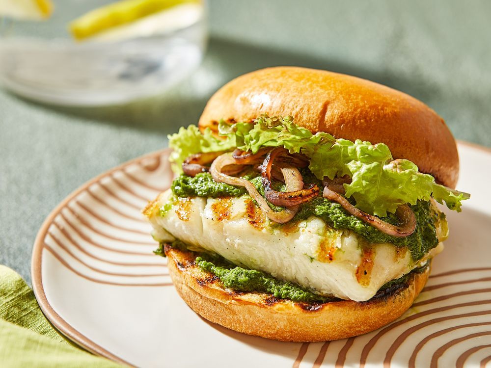 NextImg:Grilled fish sandwiches with salsa verde are a delicious mess