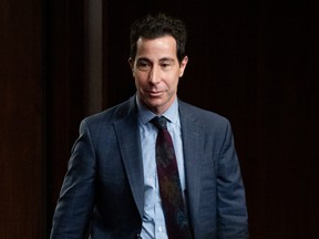 Irwin Cotler suggested Anthony Housefather leave Liberals, sit as independent Irwin Cotler suggested Anthony Housefather leave Liberals, sit as independent