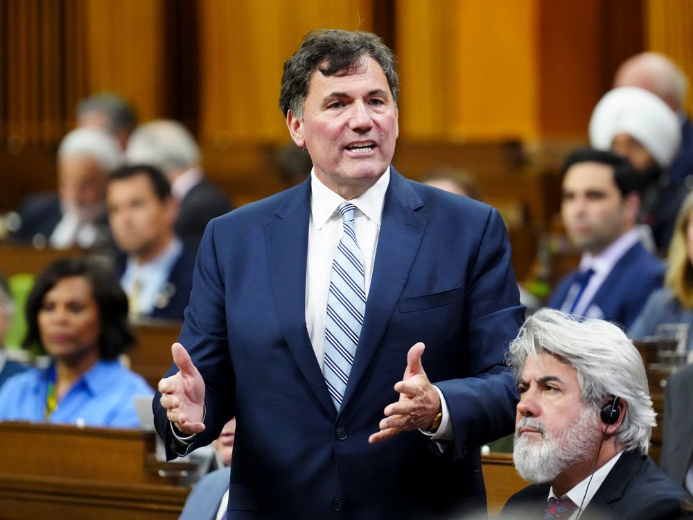 NextImg:'I don't think it's constructive': Dominic LeBlanc downplays Wayne Long's call for Trudeau to resign