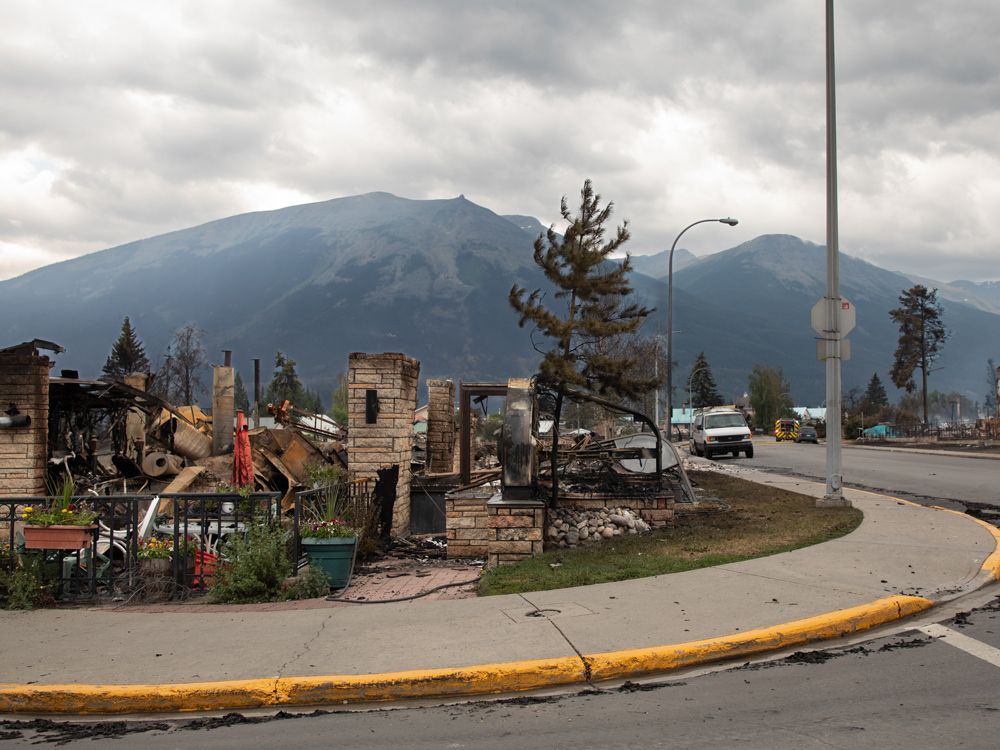 Jasper wildfire destroys part of iconic mountain town | The Daily Press