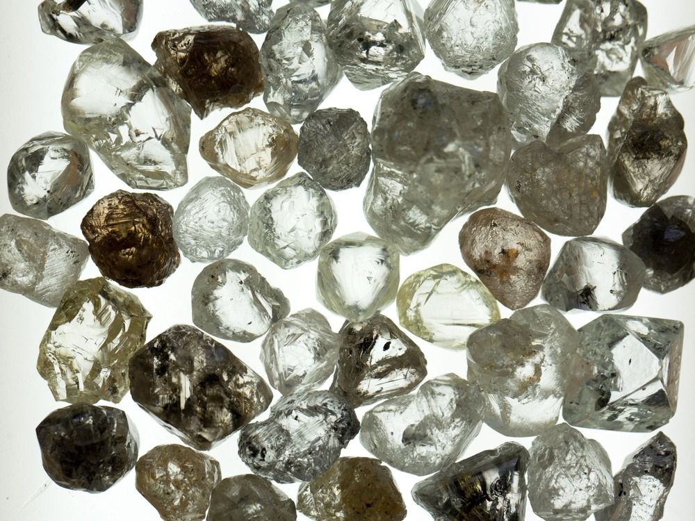 NextImg:Hunting for diamonds for 10 years, man finally finds one worth over $100K