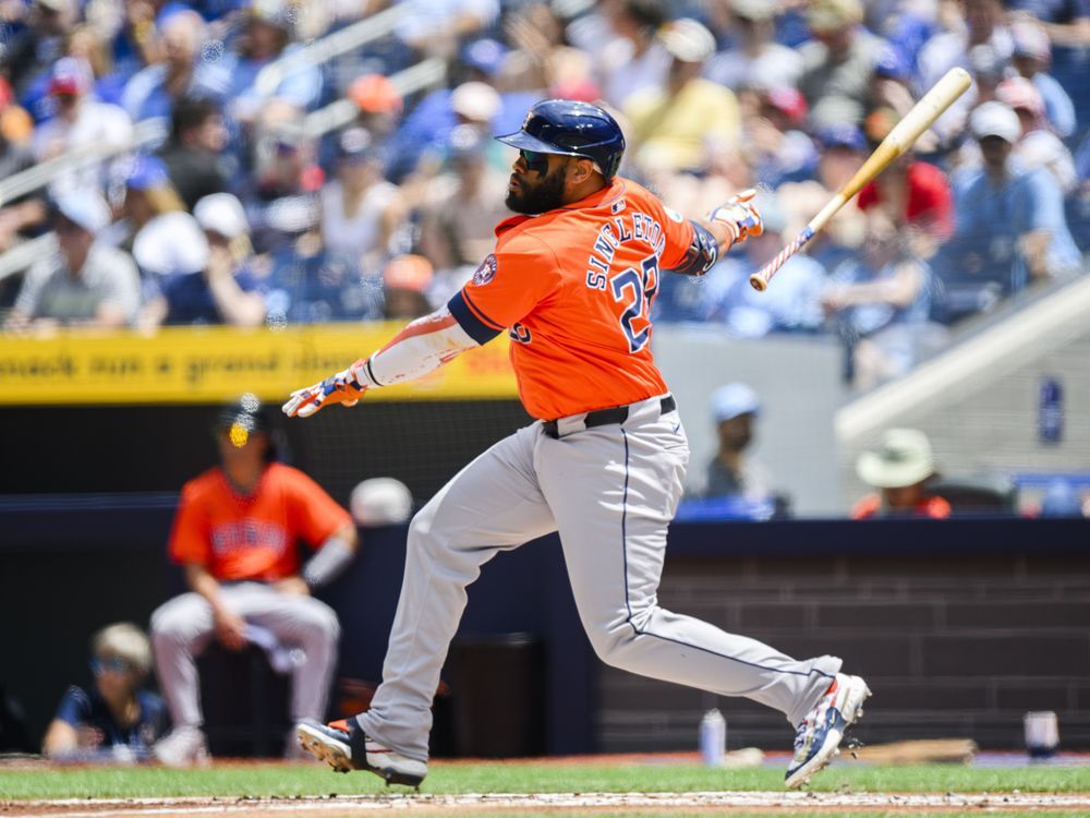 NextImg:Blue Jays drop series finale against Astros as offence fizzles after first inning