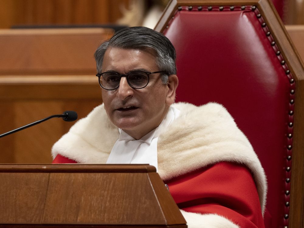NextImg:Supreme Court justice withdraws from Bill 21 challenge to avoid being a 'distraction'