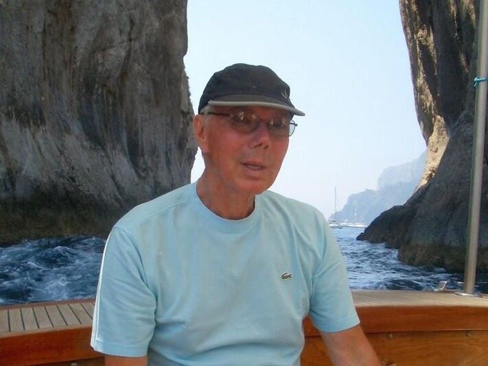 NextImg:Rick Mauran, the force behind Swiss Chalet and Harvey's, died two years ago, but he didn't want you to know