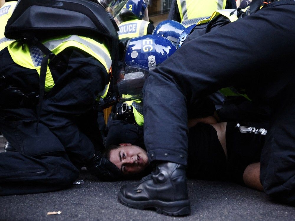 NextImg:U.K. police brace for more 'far-right hatred' following stabbing of three young girls