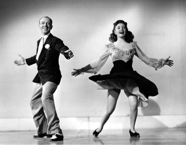 NextImg:Senior Living: Living room dances bring memories and romance