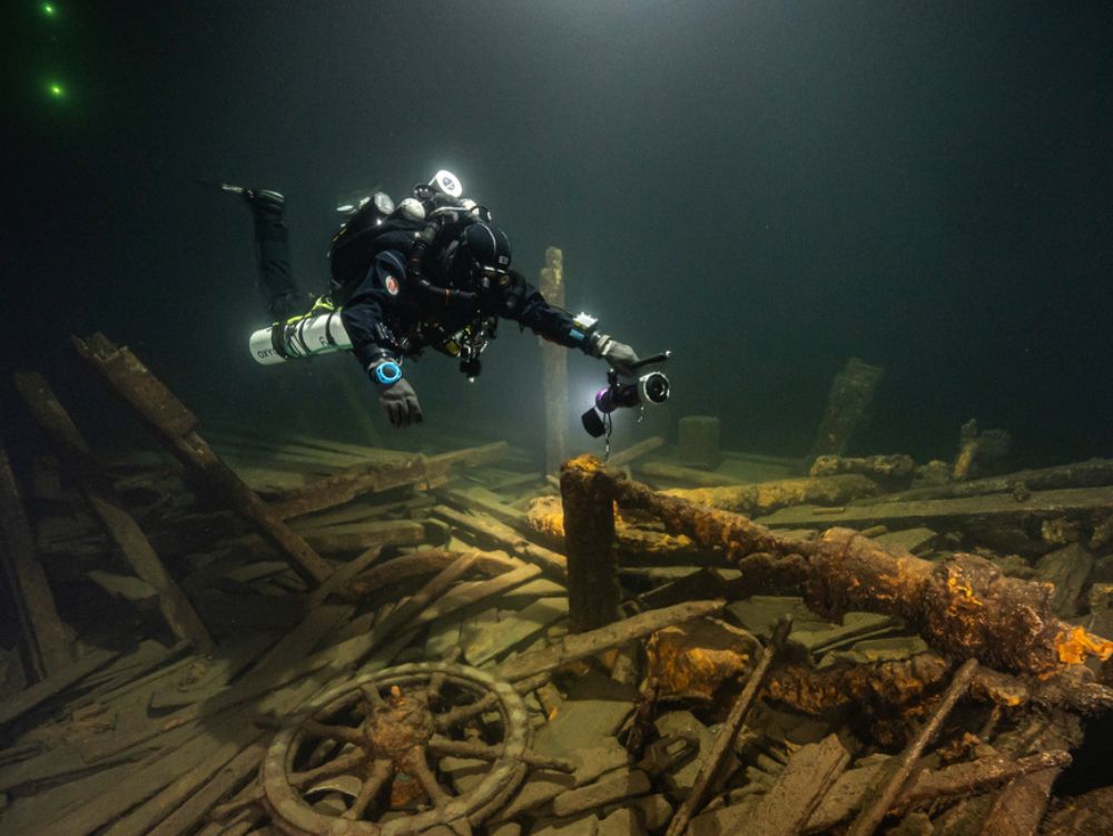 NextImg:Sweden won’t let anyone have a sip of Champagne found on 19th-century shipwreck