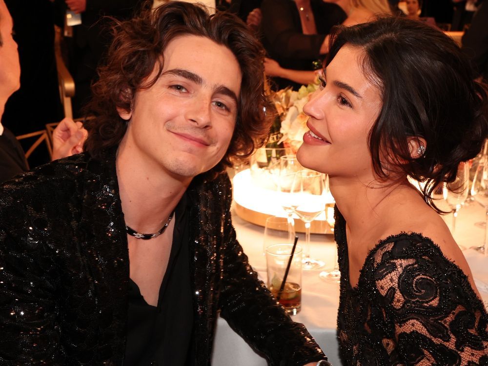 NextImg:Kylie Jenner 'incredibly happy' with boyfriend Timothée Chalamet