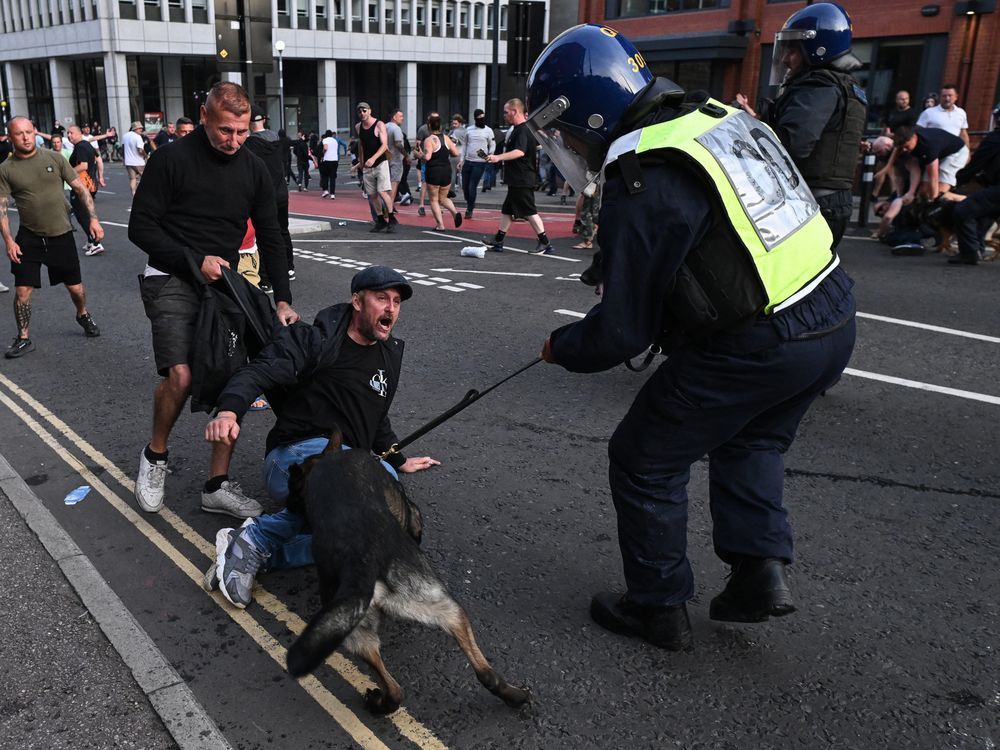 NextImg:U.K. police make at least 100 arrests after far-right protests descend into riots
