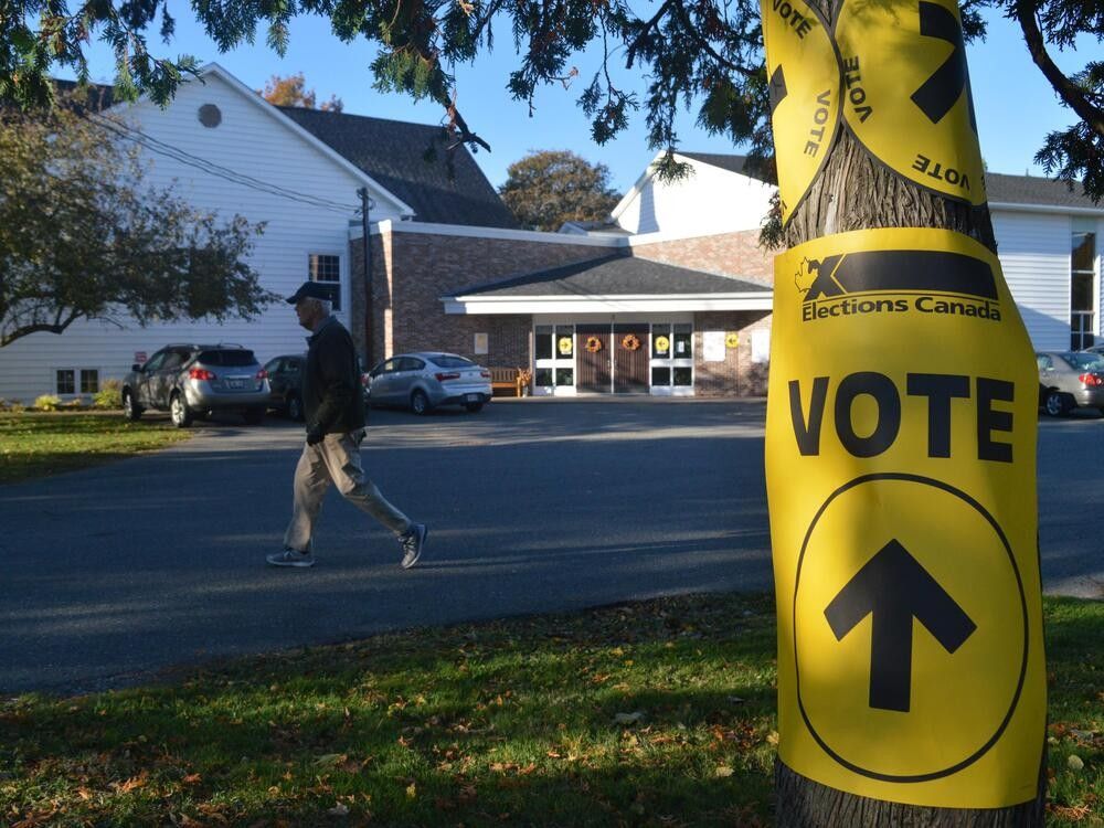 NextImg:Fierce battle between Conservatives and NDP expected in Winnipeg byelection on Monday