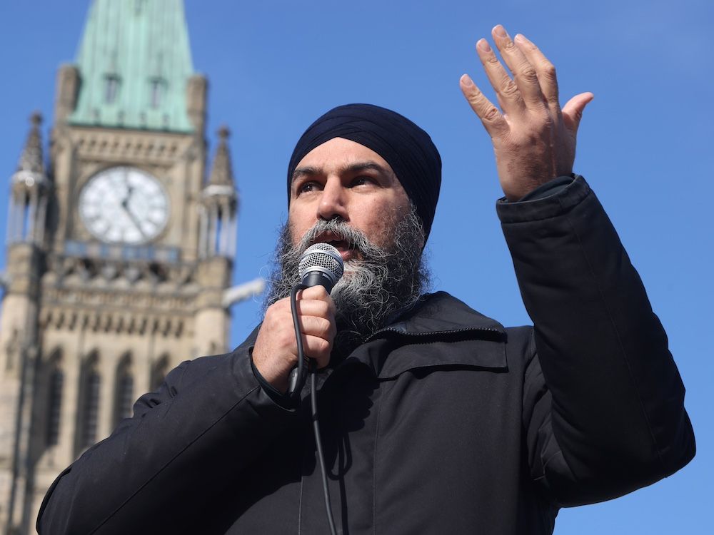 Raymond J. de Souza: Jagmeet Singh is trying — and failing — to copy Pierre Poilievre