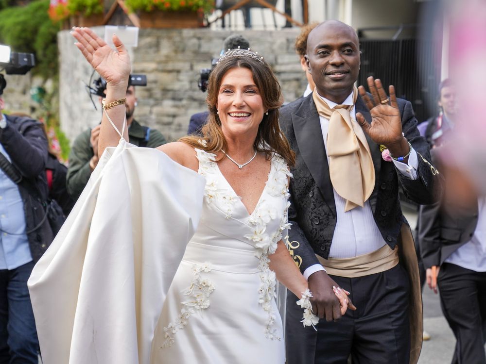 NextImg:Norwegian princess marries self-styled shaman in front of a star-studded audience