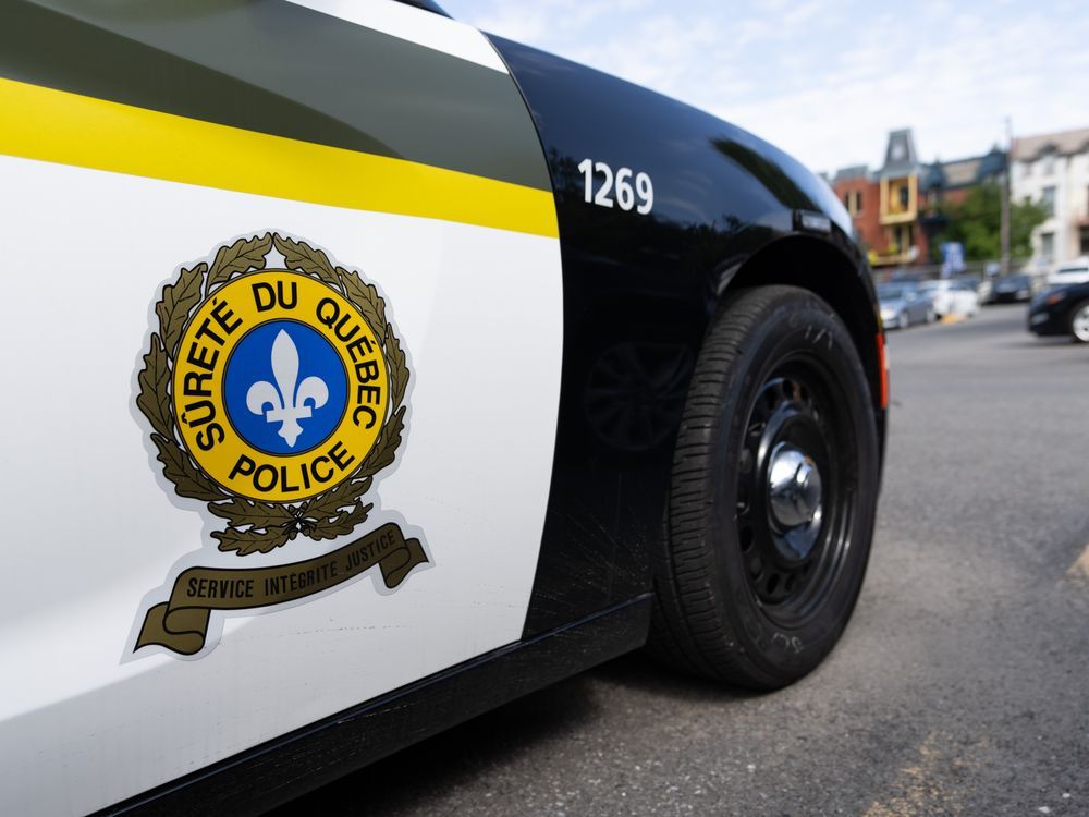 NextImg:Three injured after man holding a knife enters Quebec mosque