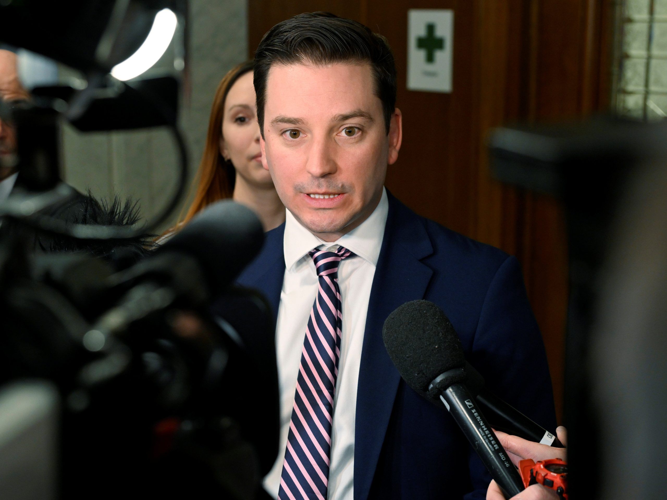 NextImg:FIRST READING: Quebec tells doctors to start ignoring federal homicide laws