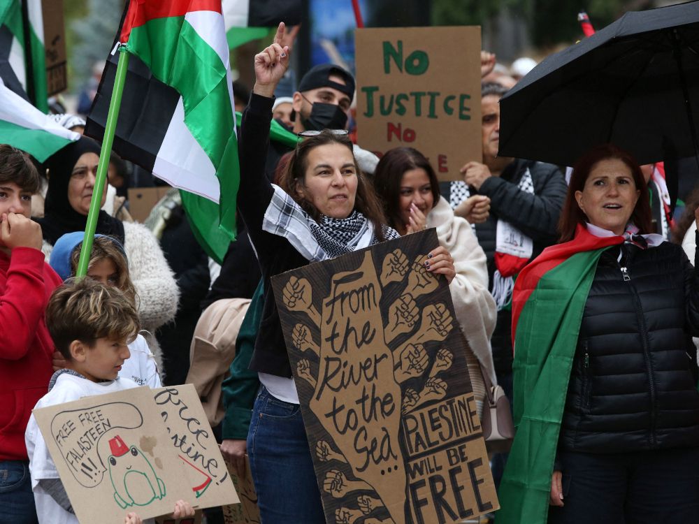 NextImg:Ottawa mayor wants ‘bubble bylaw’ for city as protests increase
