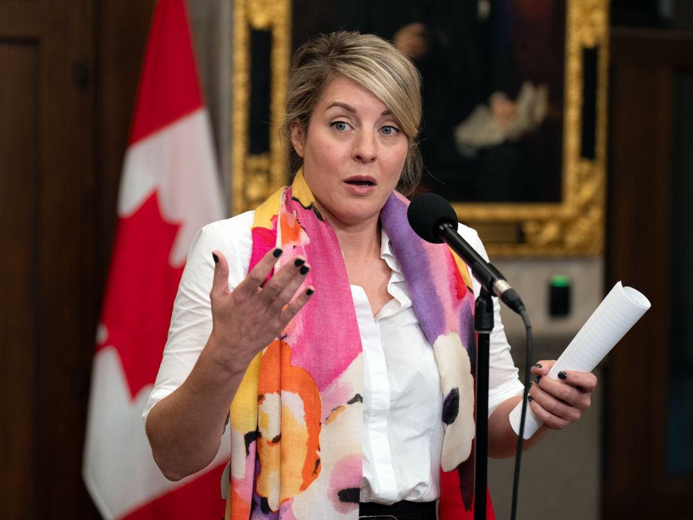 NextImg:Joly never told of $9M New York condo purchase because it didn't require minister's OK