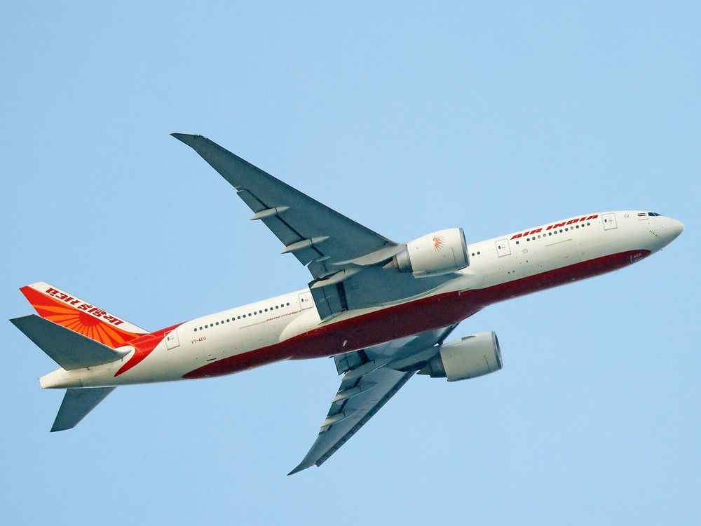 Air India passengers get a lift from RCAF after bomb scare forces landing in Nunavut