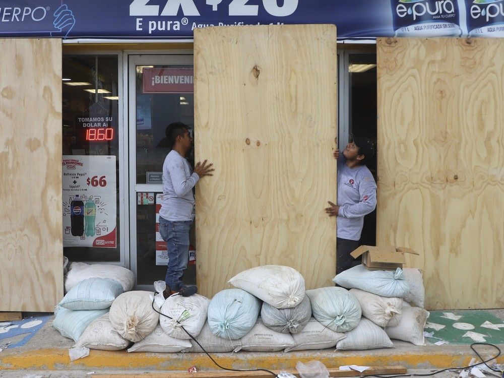 NextImg:'An extremely serious threat': What to know about Hurricane Milton as it moves toward Florida’s Gulf Coast