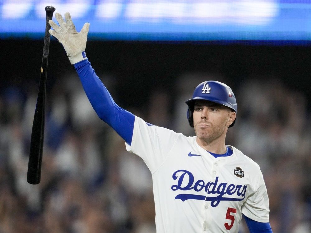 NextImg:Dodgers Freddie Freeman says he plays for Canada because of his late mother