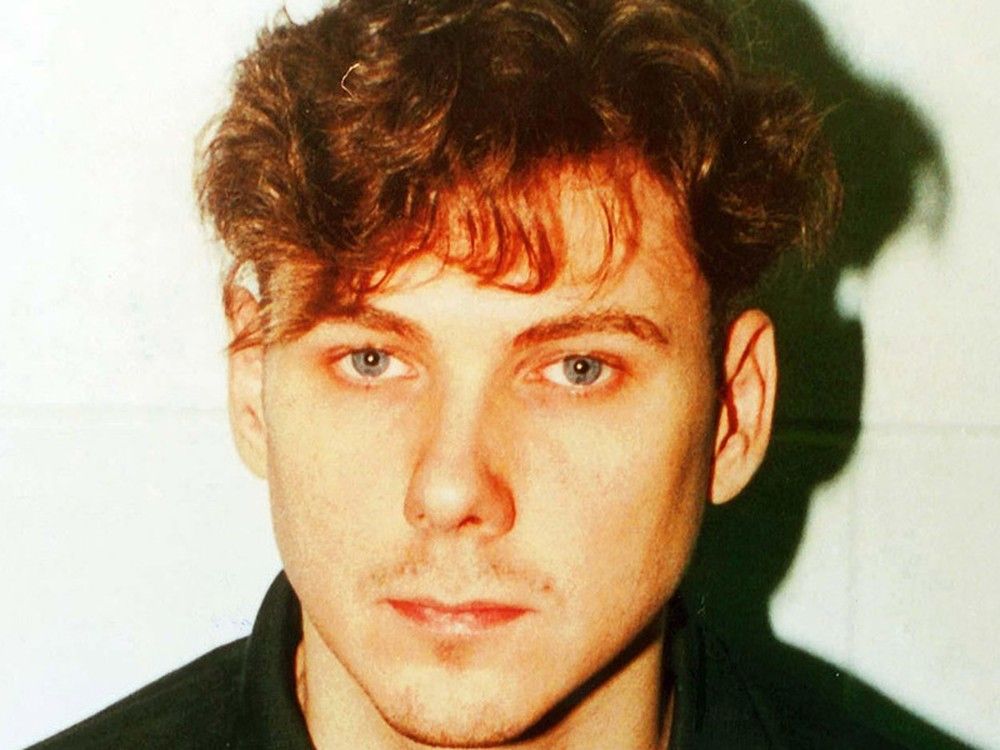 NextImg:Parole board 'working' to have Paul Bernardo victims' families attend hearing