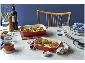 Dish set.
