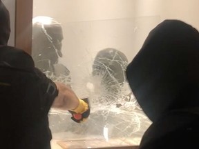 Anti-Israel activists steal wrong Chaim Weizmann bust from university Anti-Israel activists steal wrong Chaim Weizmann bust from university