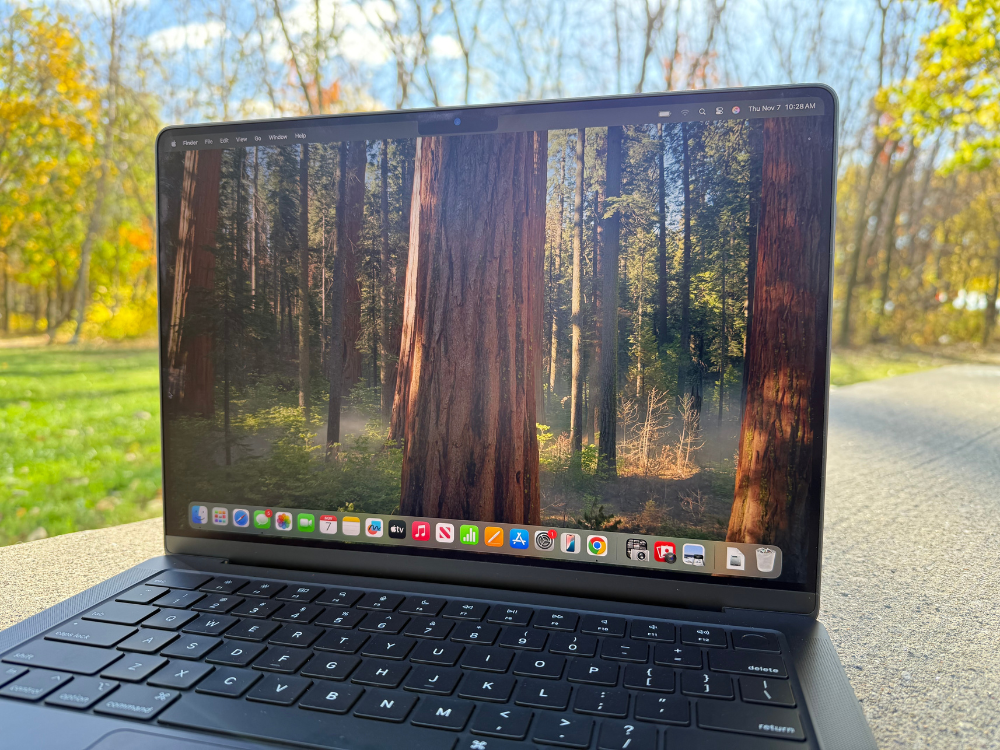 NextImg:MacBook Pro M4 review: More portable power, reduced outdoor glare