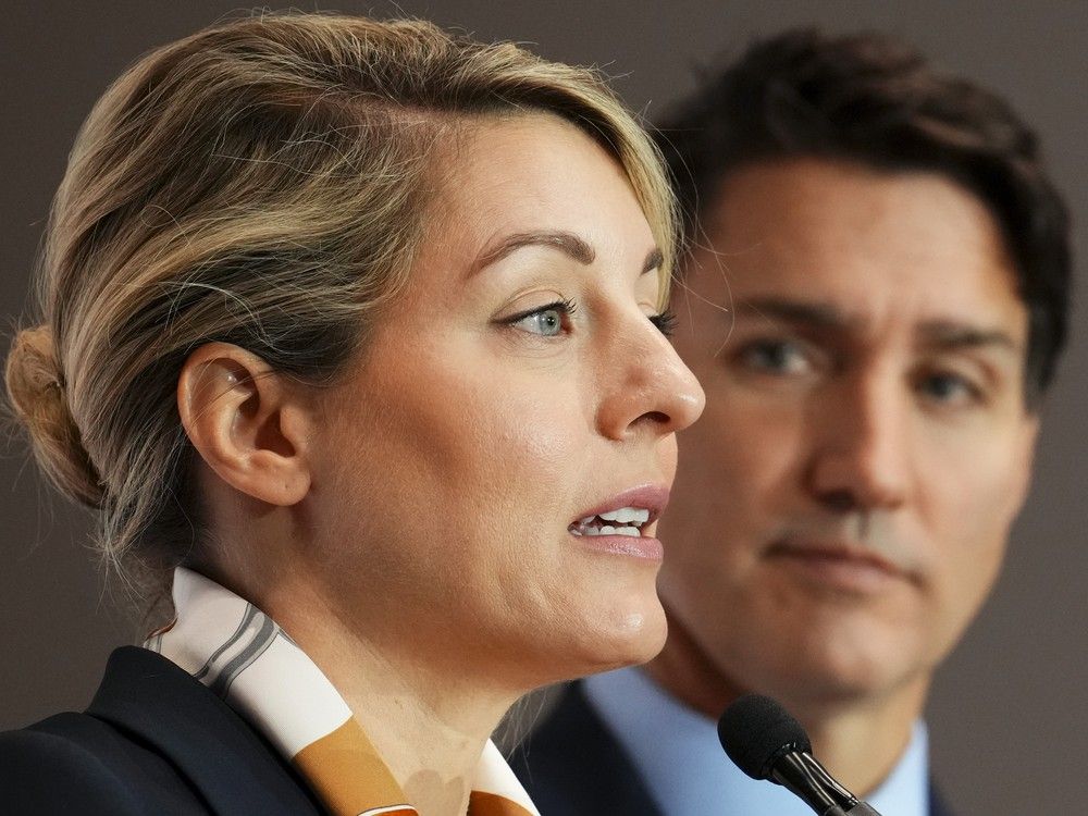 5 facts about Mélanie Joly, the 'top contender' to replace Trudeau
