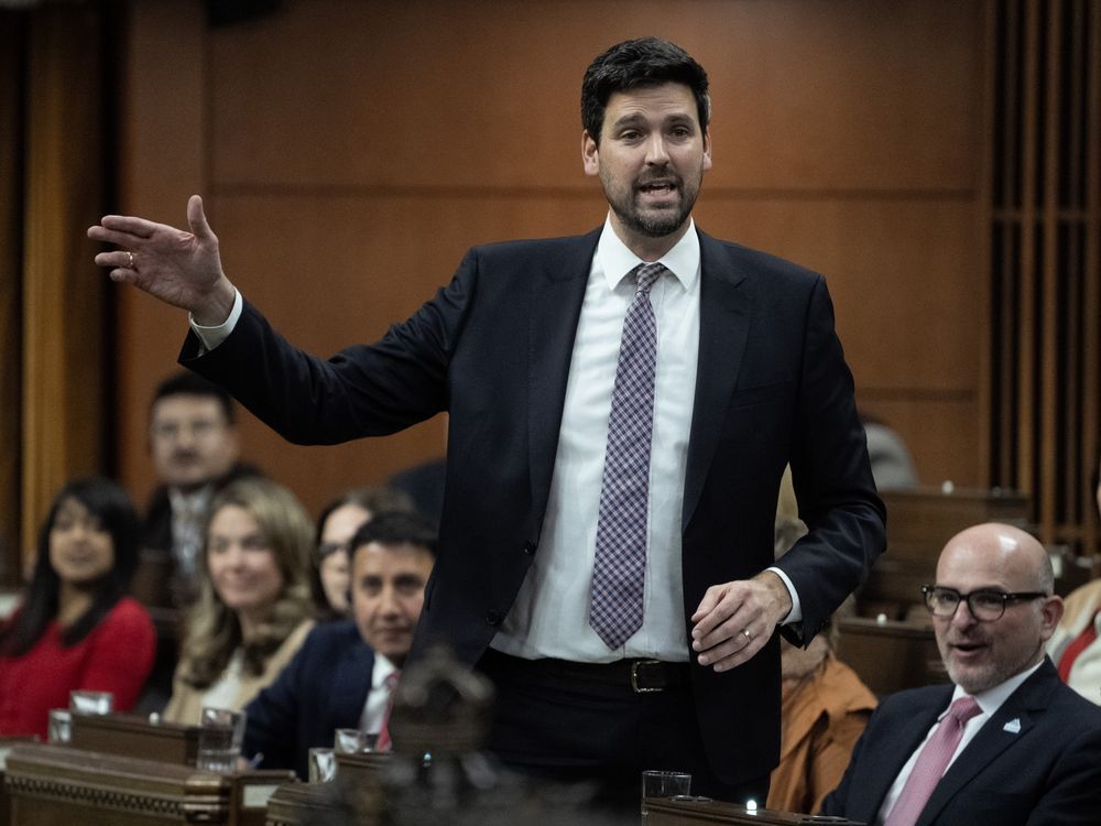 NextImg:Liberal Housing Minister Sean Fraser won’t seek re-election: official