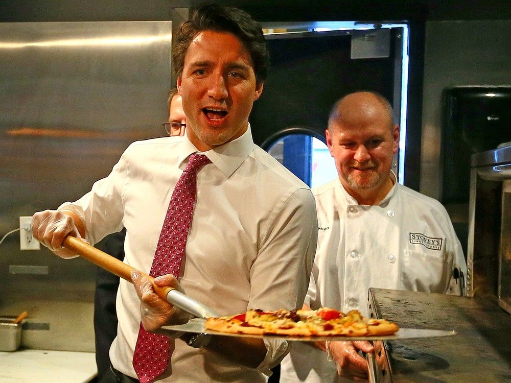 NextImg:Trudeau says pineapple on pizza is 'still pretty divisive'. Here's why he's not wrong