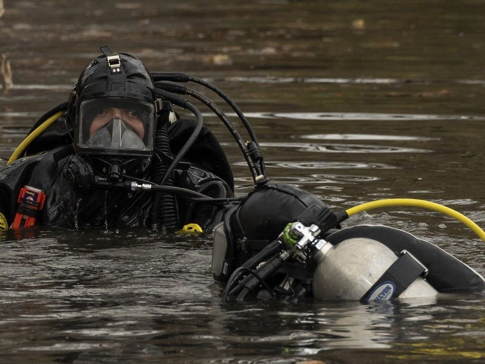 NextImg:NYPD divers and dogs back in Central Park as search for UnitedHeathcare CEO killer hits day 6