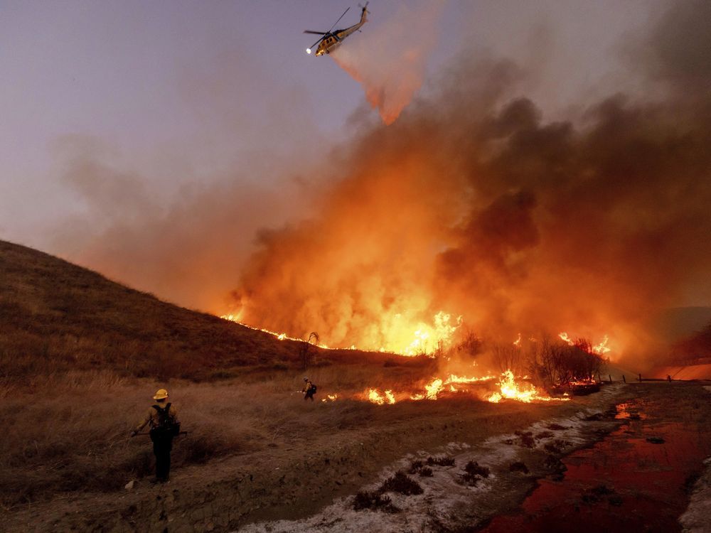 NextImg:Canadian plane fighting L.A. fires out of service after colliding with civilian drone