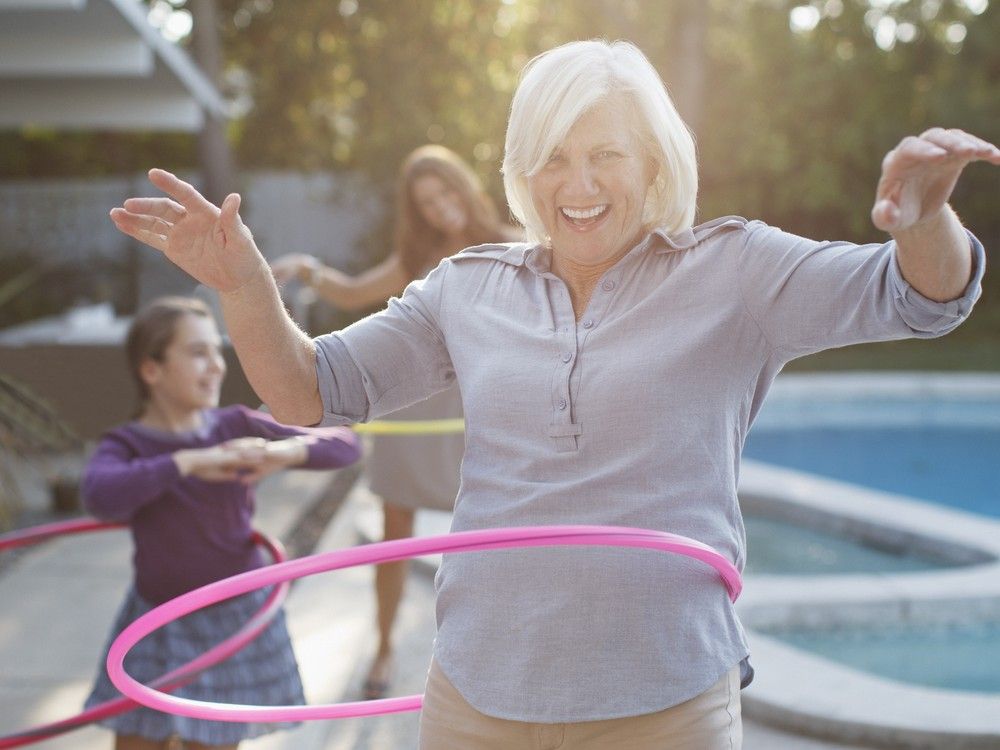 NextImg:Can't hula hoop? It's not your technique, scientists say