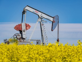 Does the U.S. actually have a trade deficit with Canada? Does the U.S. actually have a trade deficit with Canada?