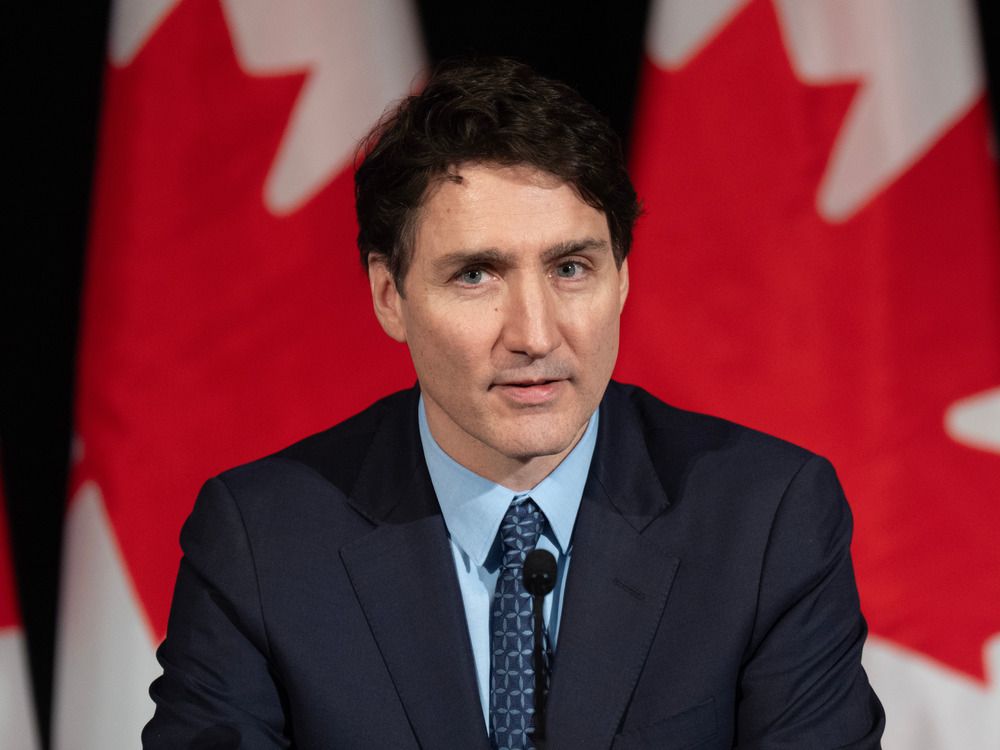 NextImg:Federal government hosts Canada-U.S. economic summit during tariff threat pause