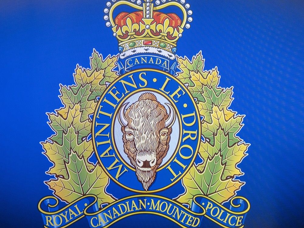 NextImg:Two-week-old baby flown to hospital after dog attack in Edmonton