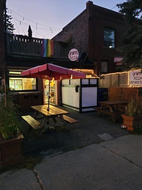 Gram's Pizza