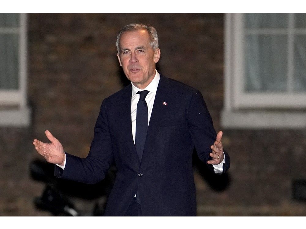 NextImg:'Look inside yourself': Carney lashes out at reporter when pressed on conflicts of interest