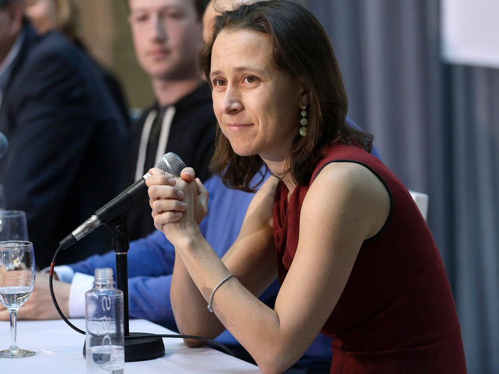 NextImg:DNA tester 23andMe files bankruptcy to sell firm as CEO quits
