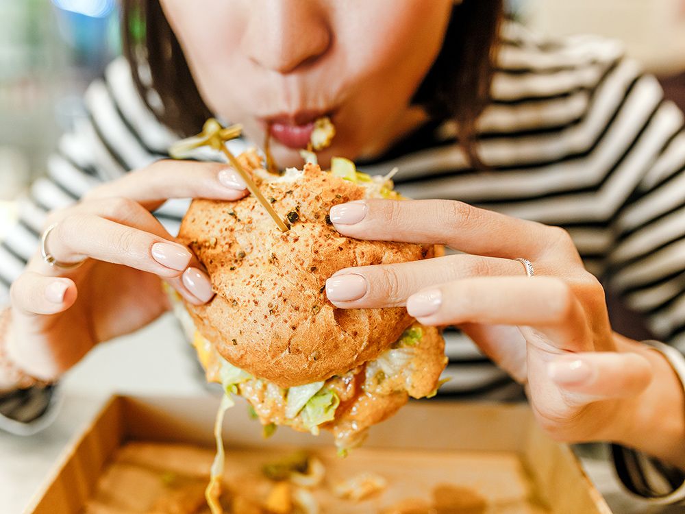 NextImg:The risks of eating too fast: Why you shouldn't eat a meal in less than 20 minutes