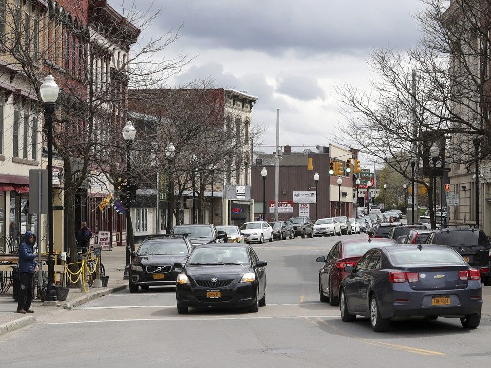 NextImg:How 'Montreal’s U.S. suburb' is trying to protect its cross-border relationship amid Trump threats