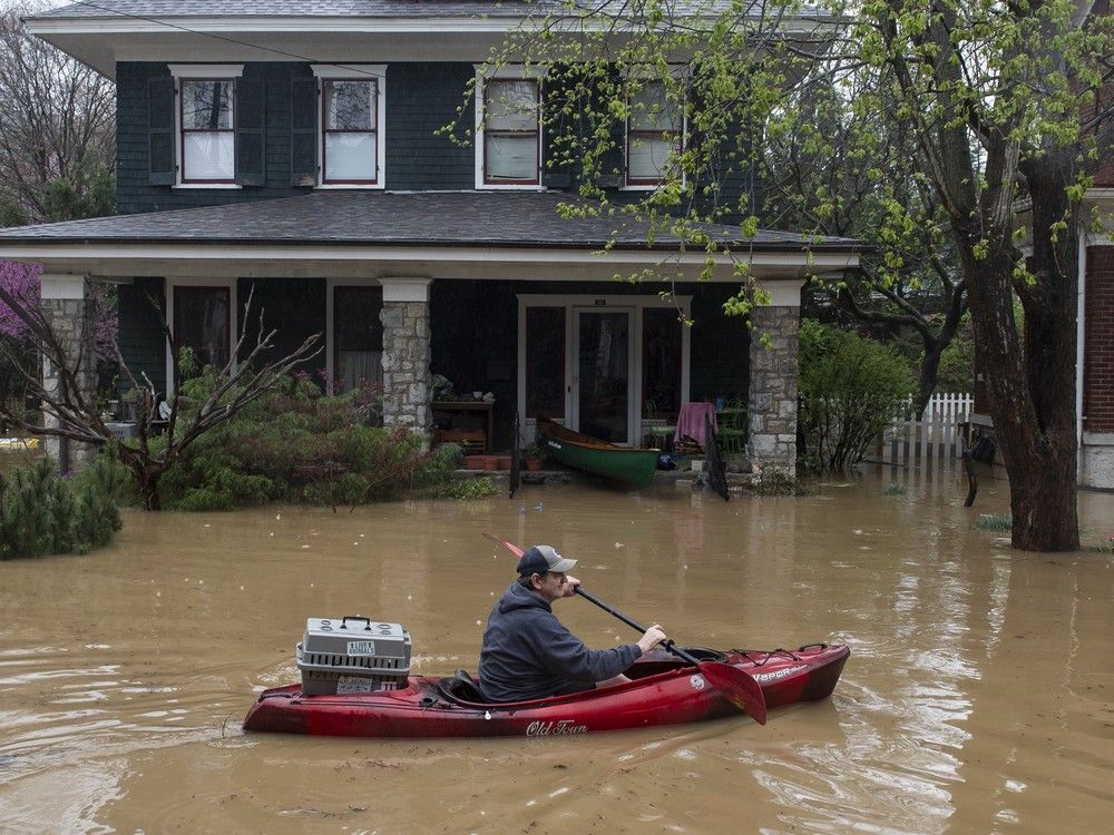 NextImg:Rising rivers plaguing a U.S. South and Midwest still reeling from deadly weather