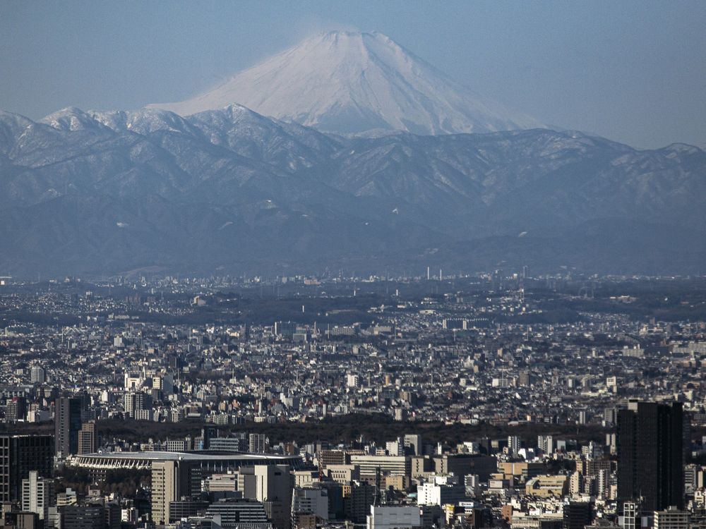 NextImg:Man airlifted from Japan's Mount Fuji twice returned to look for his cellphone